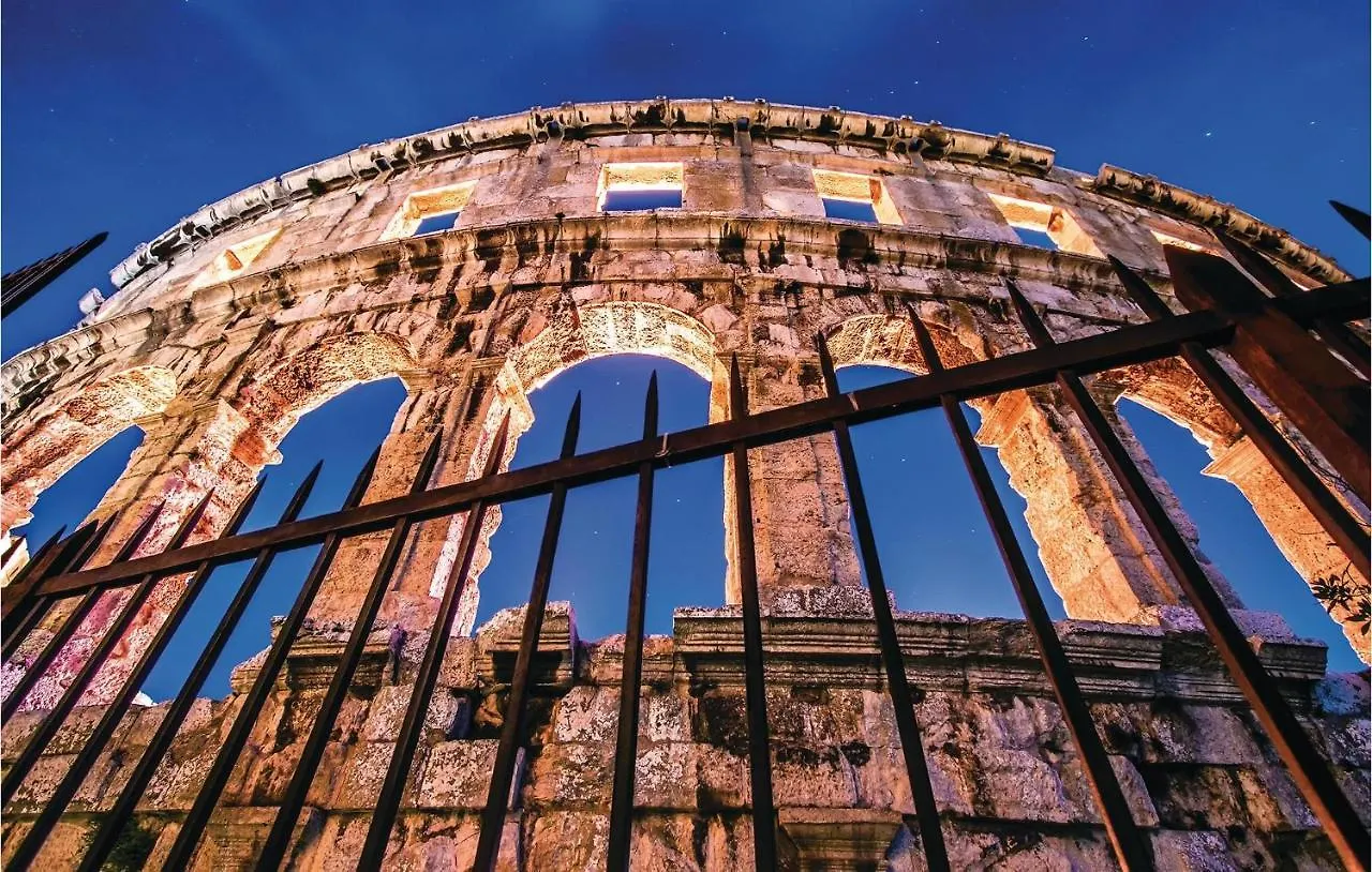 1 Bedroom Awesome Apartment In Pula 0*,